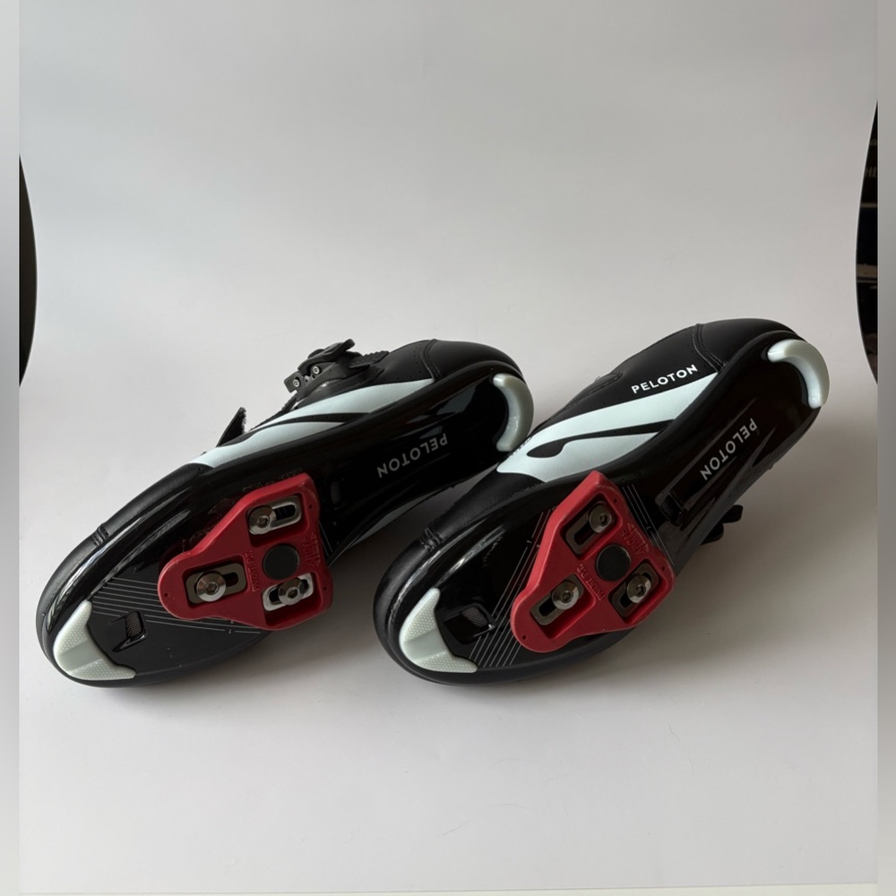 Peloton Cycling Shoes Women’s Size 9